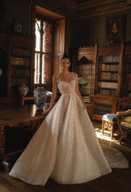 Berta Bridal Size 2 Retails $14,260