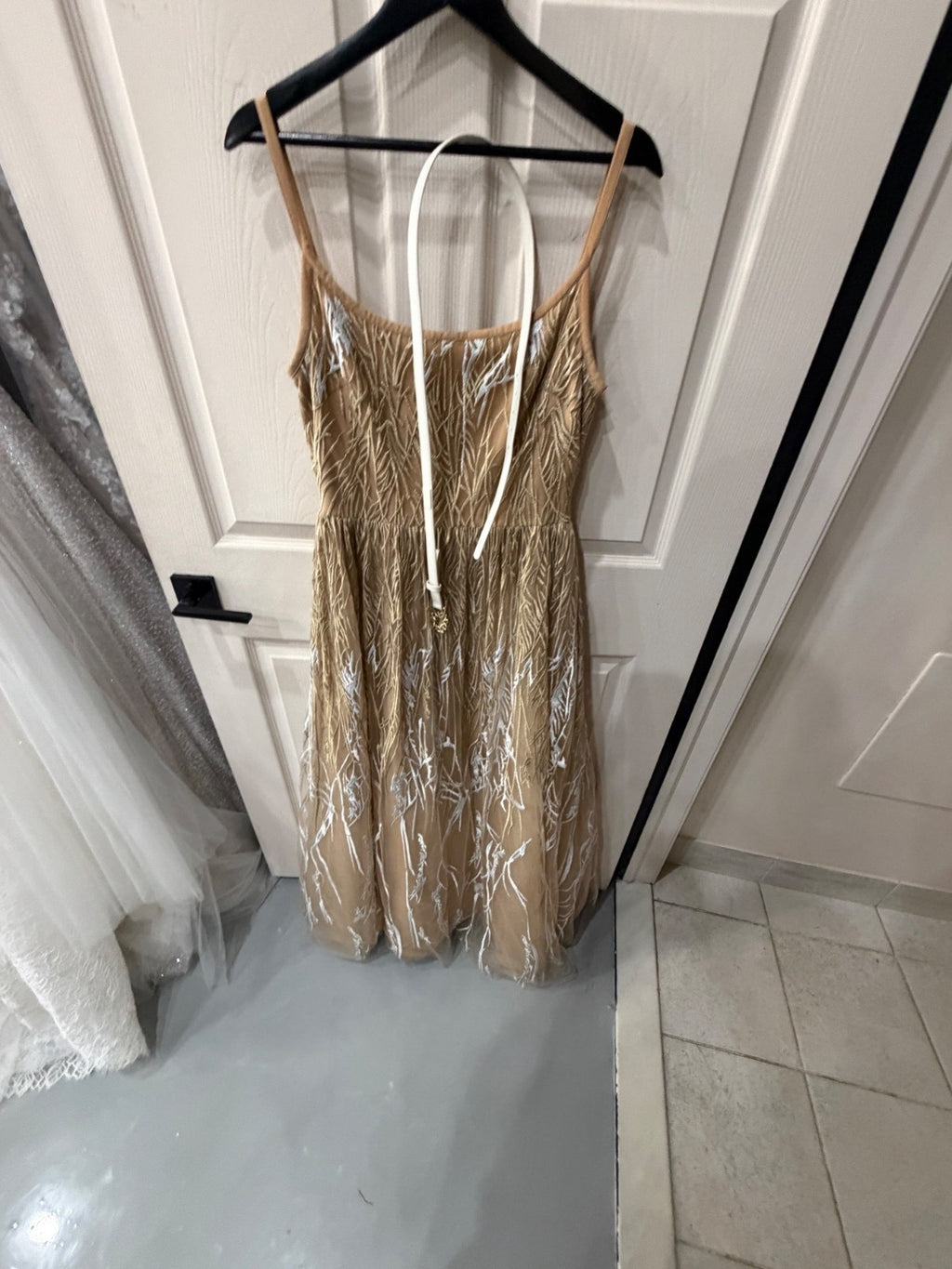 Elie Saab Arboreal Embroidered Gown Size 8 Retails $5,410