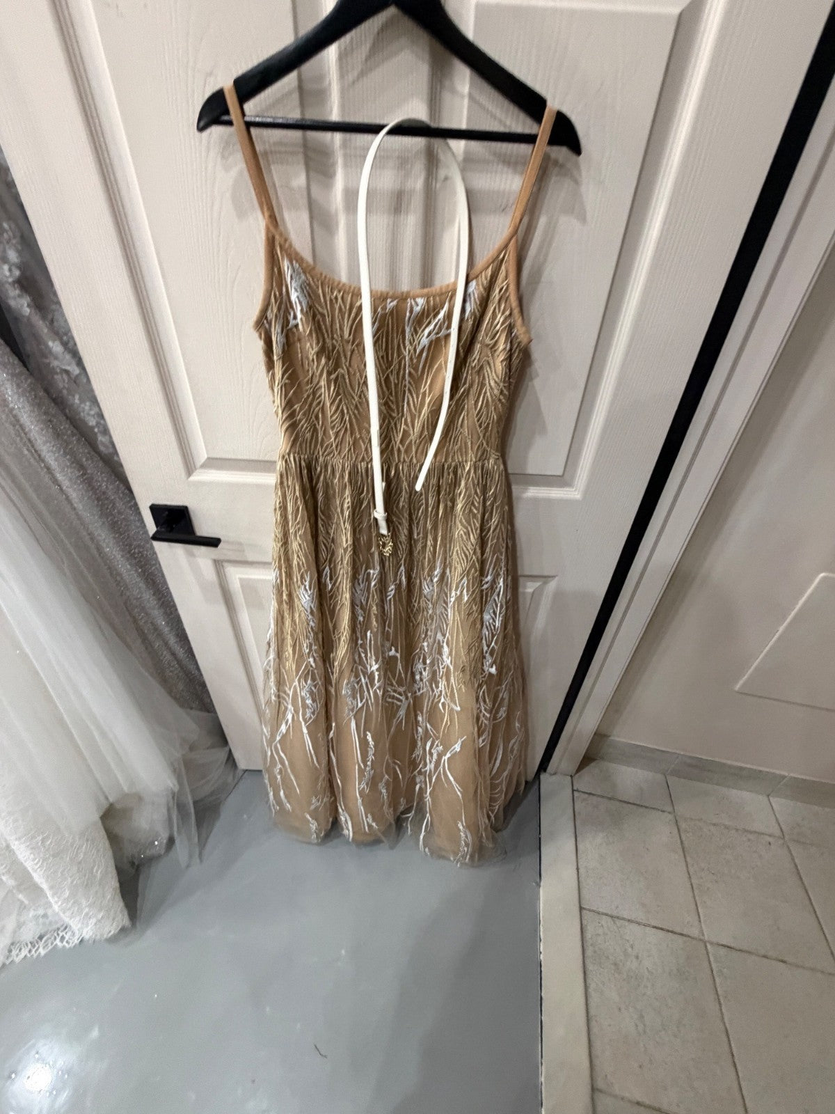 Elie Saab Arboreal Embroidered Gown Size 8 Retails $5,410