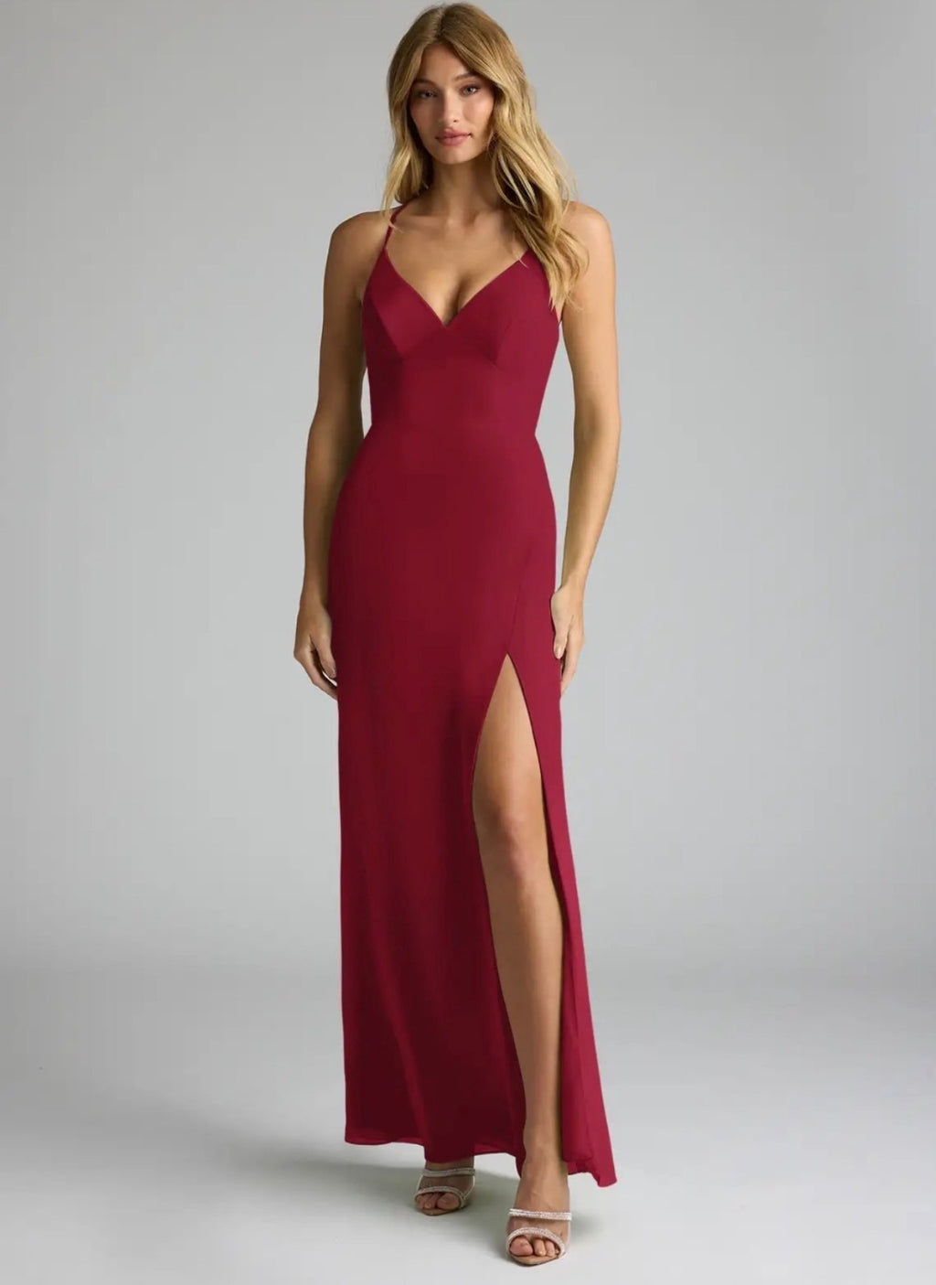 NWT Azazie Becca Burgundy Sheath V-Neck Chiffon Dress Size 0