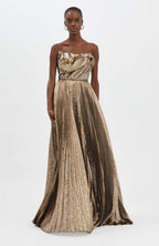 OSCAR DE LA RENTAStrapless Metallic Pleated A-Line Gown Size 4 Retails $8,990