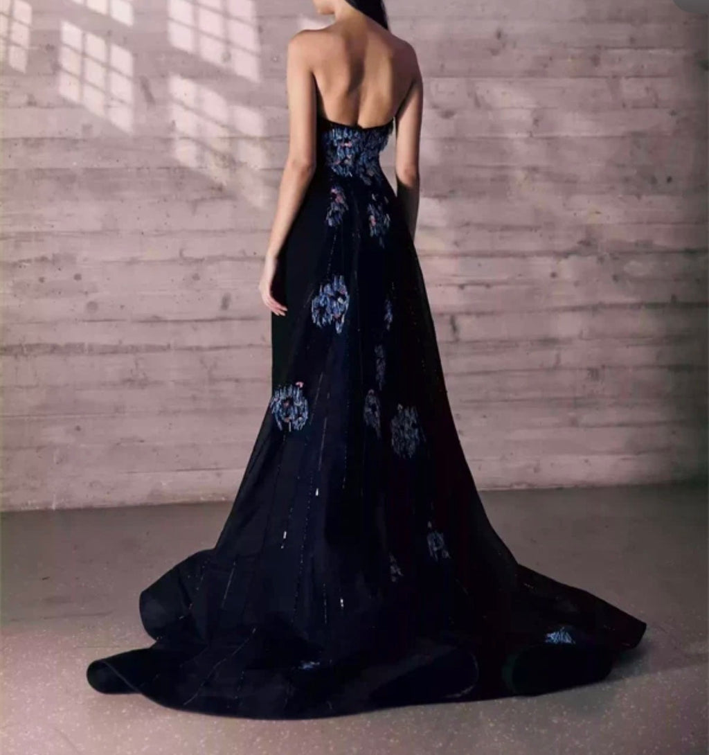 Tony Ward Pret-A-Porter Flowers Embroidered Black Tulle Dress Size 40 Retails 9K