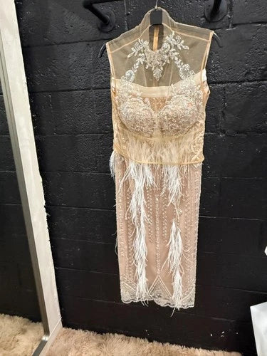 Marwan Midi Dress with Feathered Skirt and Sweep Train Size 40 – Elegant Off-White Style