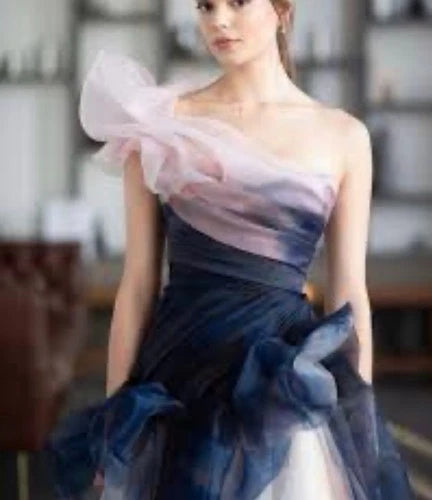 Marchesa Thunderstorm Painterly-Print One-Shoulder Organza Ball Gown – Size 8