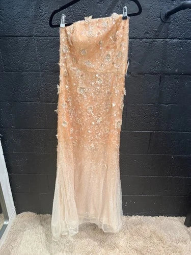 Carolina Herrera Sequin Floral Applique Strapless Gown Size 8 – Peach Maxi