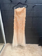 Carolina Herrera Sequin Floral Applique Strapless Gown Size 8 – Peach Maxi
