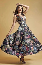 Monique Lhuillier Elegant Floral Jacquard Gown Size 6 – Black Multi