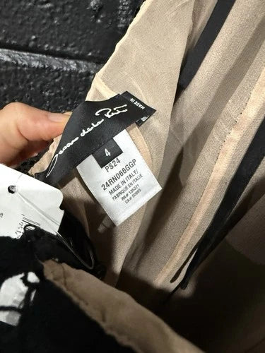 Oscar De La Renta Elegant Black Lace Gown Size 4 – Floor Length