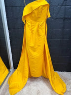 Carolina Herrera Fan Pleat Column Gown Size 10 – Yellow Silk