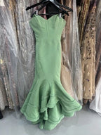 Zac Posen Strapless Mermaid Gown Size 2 – Sculpted Red Carpet Silhouette